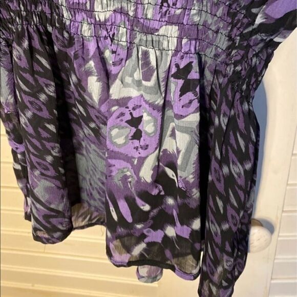 Lot of 2 Lightweight Summer Tops - Picture 4 of 6